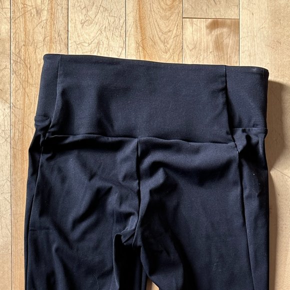 Women's Capri Tights - Picture 5 of 5